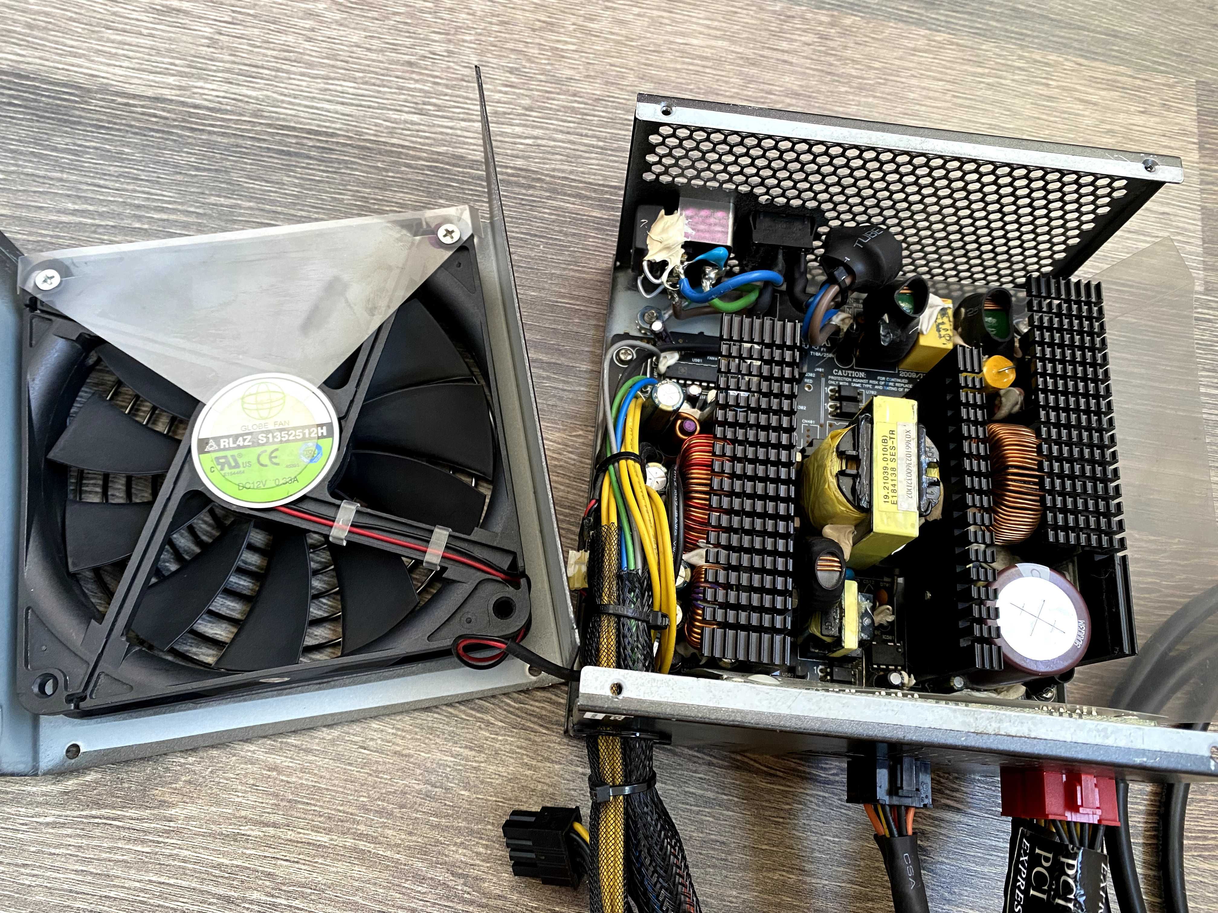 Блок живлення CHIEFTEC APS-600C  ( 600 Вт, 80 PLUS, Nippon Chemi-Con )