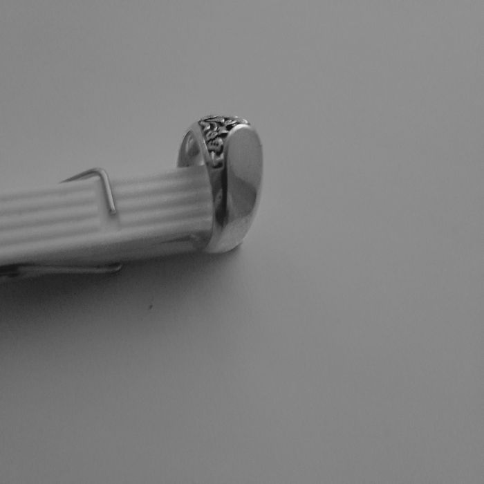 Срібне кольцо, розмір 18, стан ідеальний.