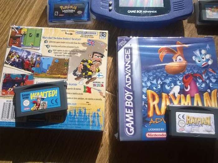 Gameboy advance como novo com   jogos