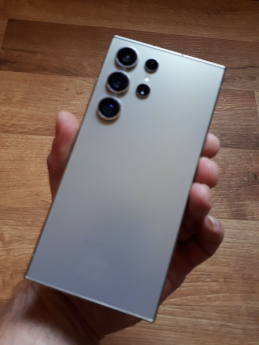 Samsung S24 Ultra,12/512,європа.