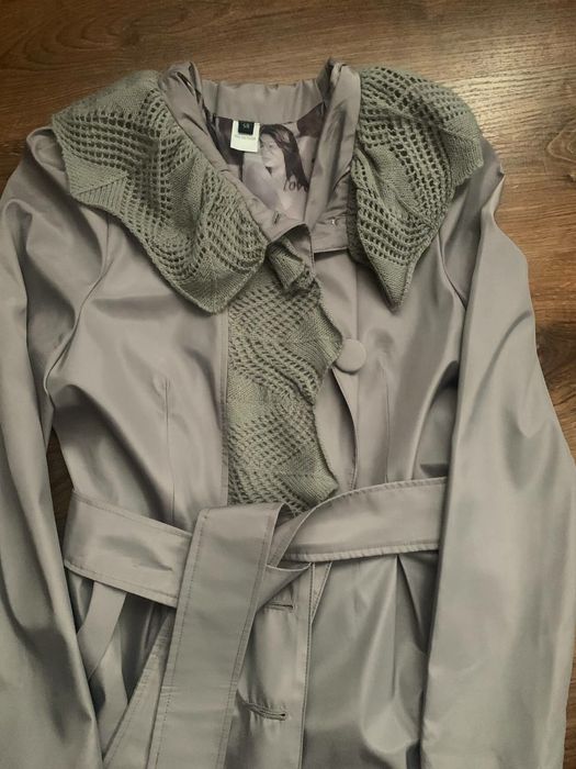 Плащ оригінальний з в'язаним оздобленням