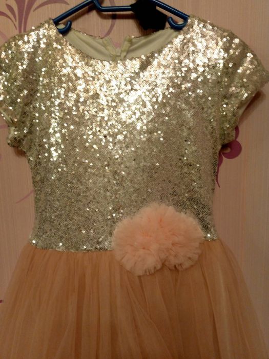 Сукня святкова для дівчинки