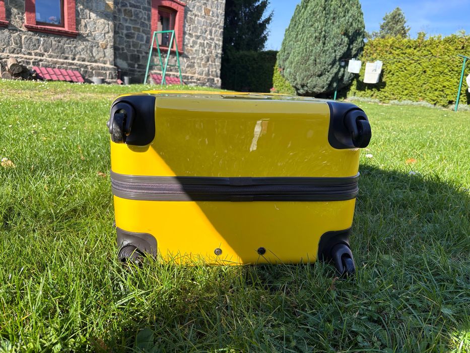 Walizka pikachu/ pikaczu /pokemon