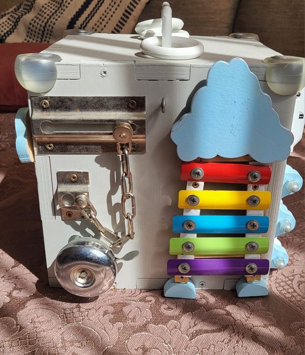 Бізі куб, busy куб, бізі борд