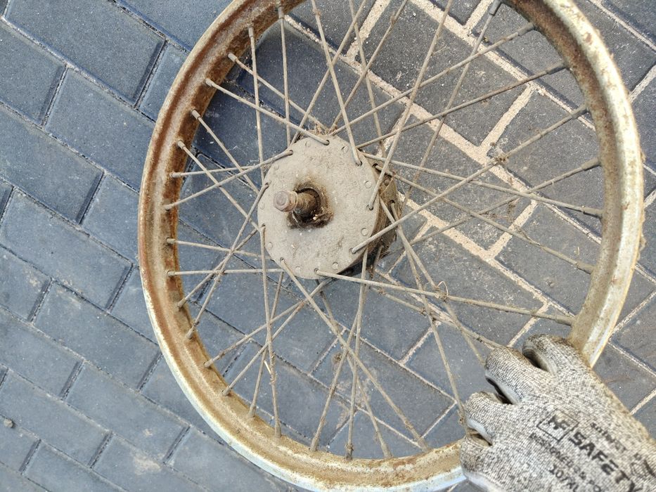 Koło przód r 19 wózek Romet ogar komar szczękotrzymacz