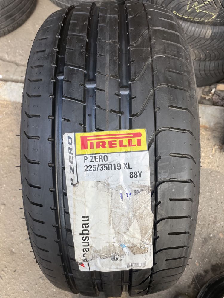 Продаю шину 225-35-19 Pirelli