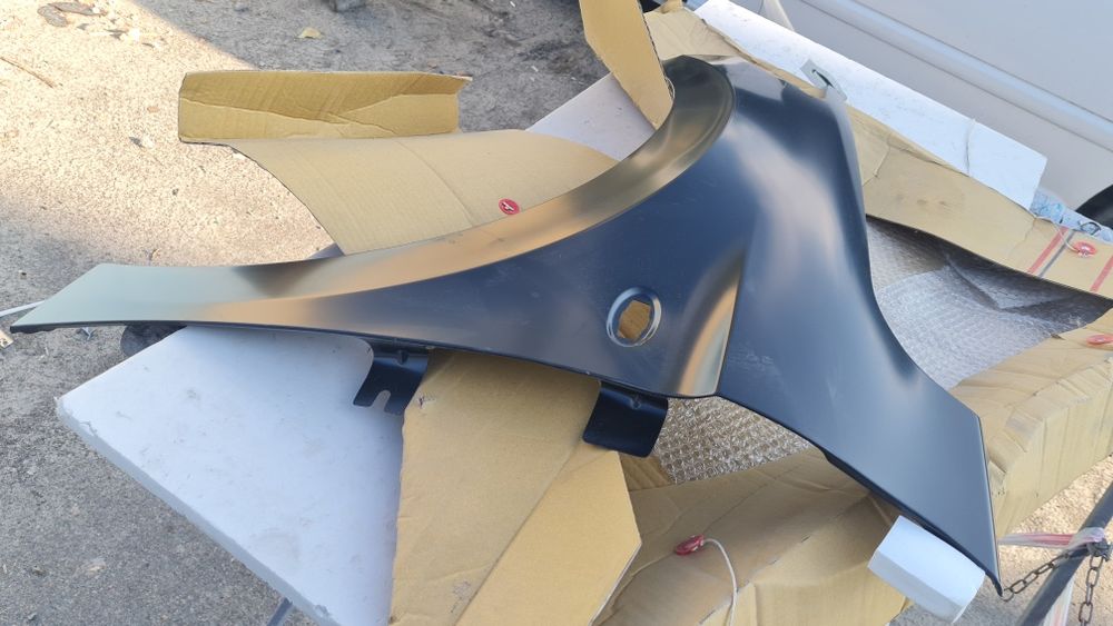 Крило переднє праве ліве Peugeot 301 Citroen C-Elysee
(Китай та Тайван