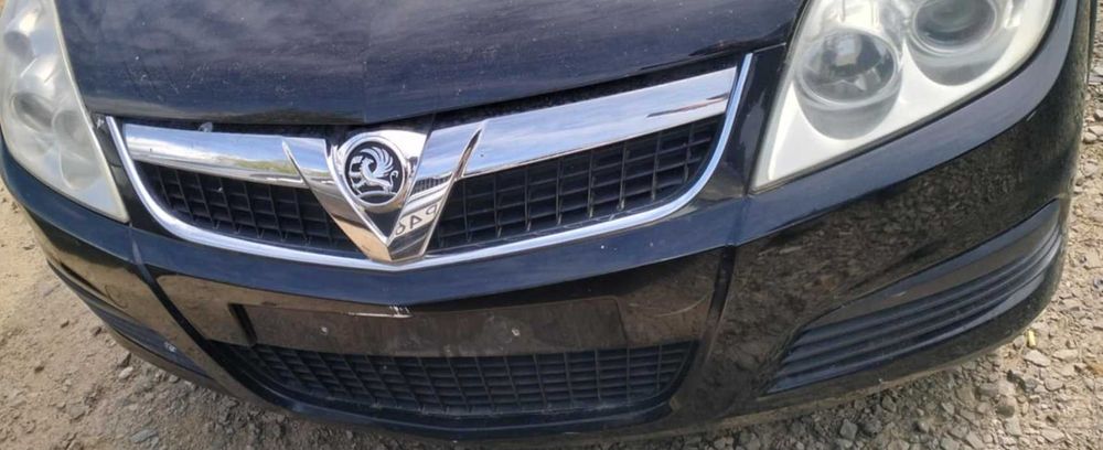 zderzak przedni przód Opel Vectra C fl lift Z20R z168