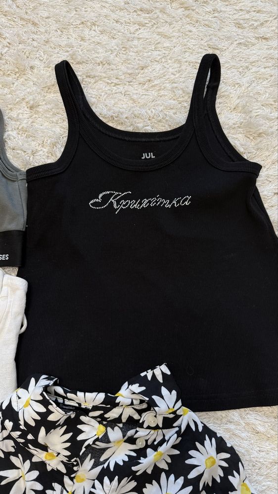 майка Jul, топ Асе, корсет та рубашка Bershka