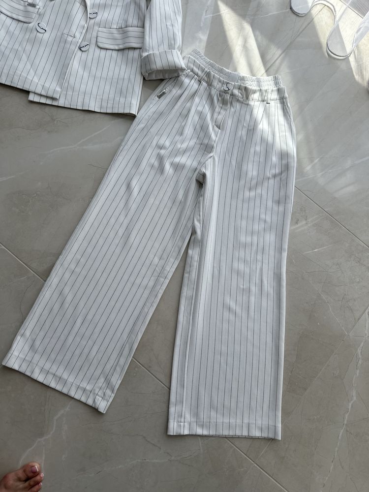 Костюм брючний 152 ріст zara