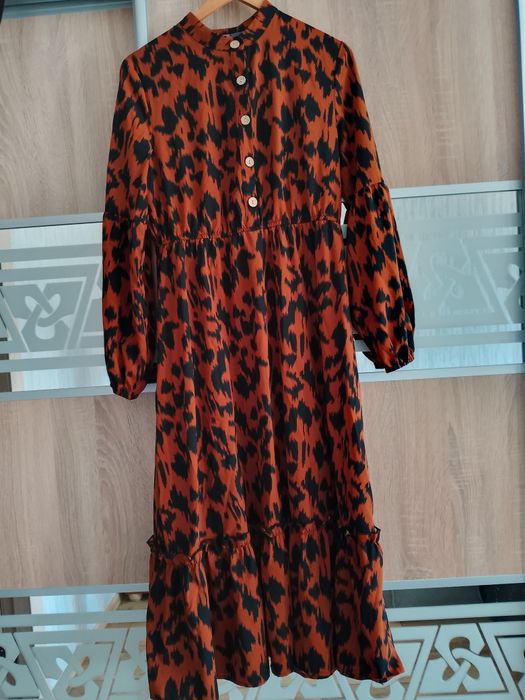 Продам стильное женское платье