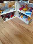 Domek Playmobil rozkładany z wyposażeniem