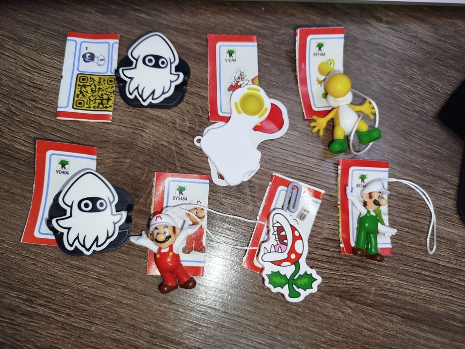 Фігурки Кіндер Джой Маріо
