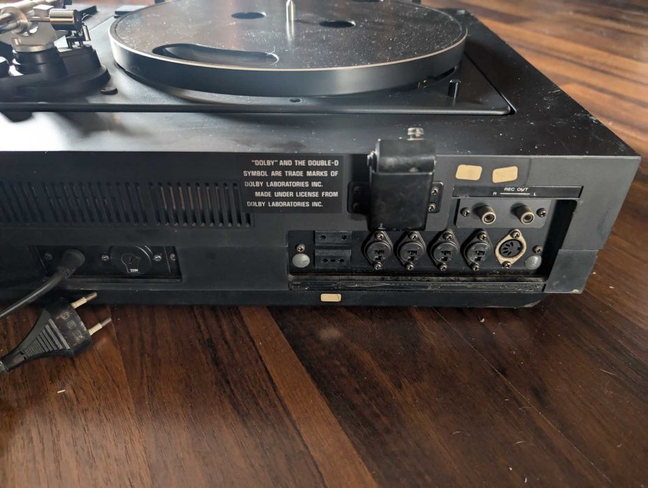 FISHER MCE-4025 Hi-Fi Center Amplituner Gramofon Magnetofon