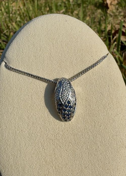 Золотой кулон с бриллиантами и сапфирами 585 пробы