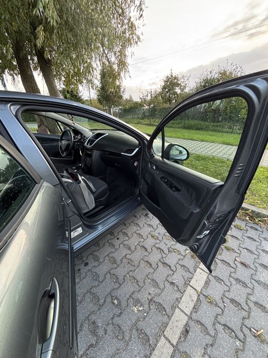 Sprzedam Peugeot 207