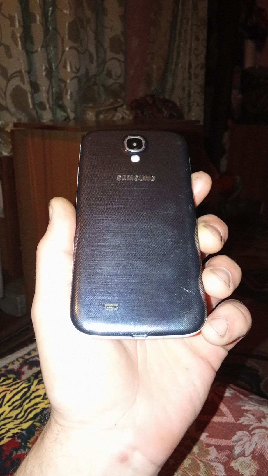 Samsung S4  i9500