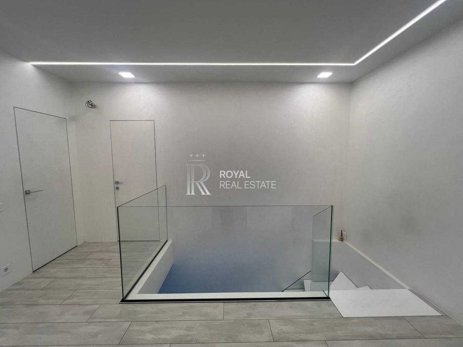 Осещина Продаж Будинку КМ Троянда з Ремонтом 240м2 8 сотих 6к