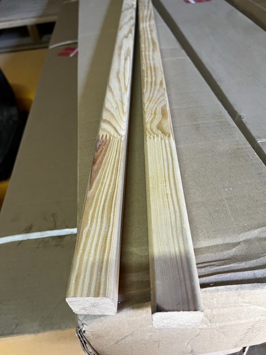 Kantówka sosnowa 30x30x800 mm, strugane, suche, 950 szt.