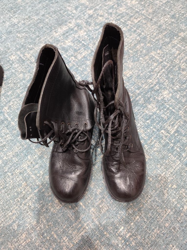 Bota militar n 39