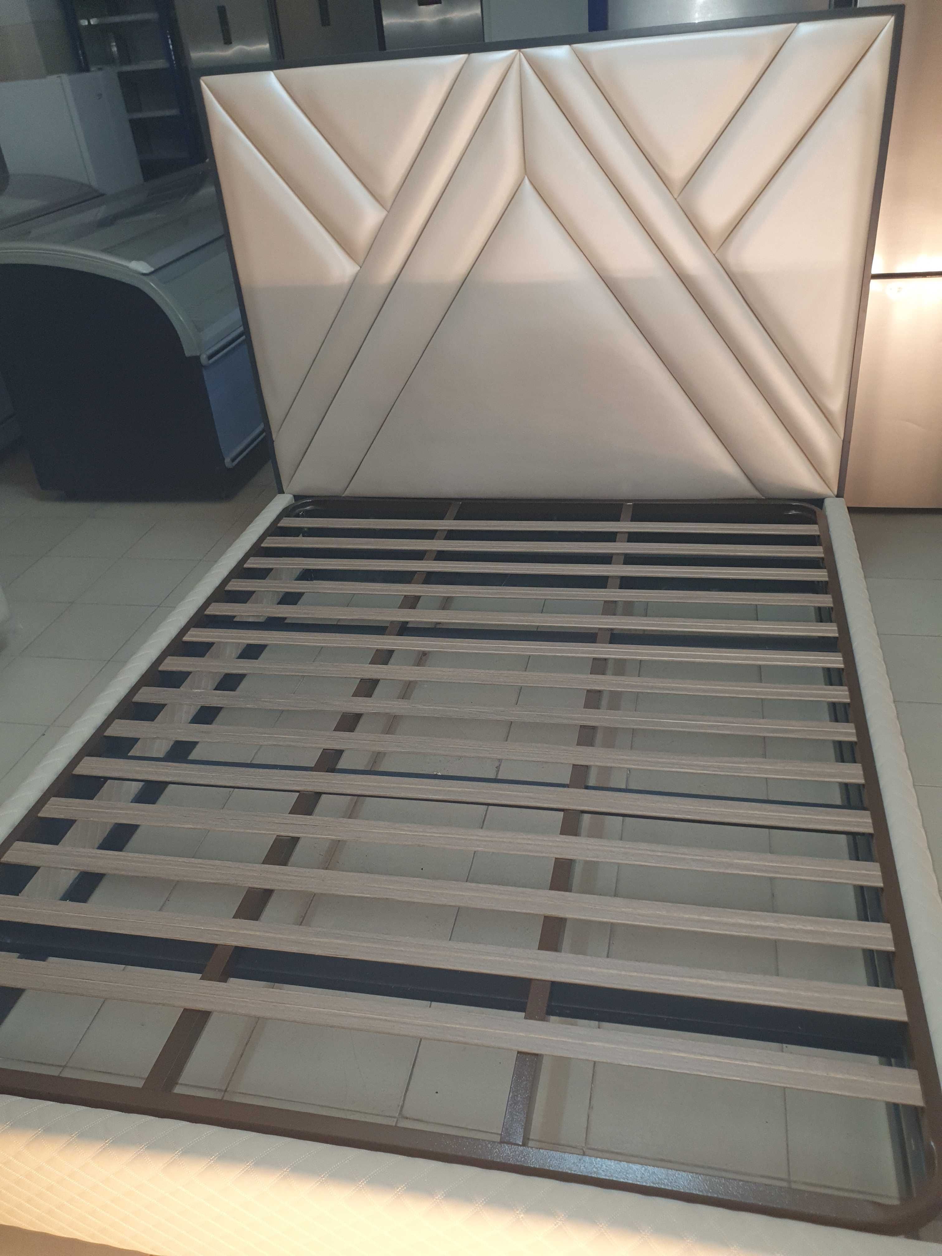 Cama King box nova