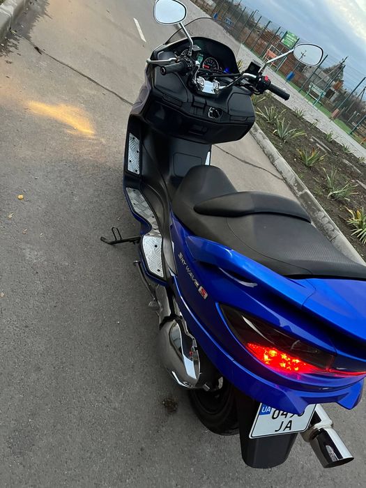 Мотоцикл Suzuki.