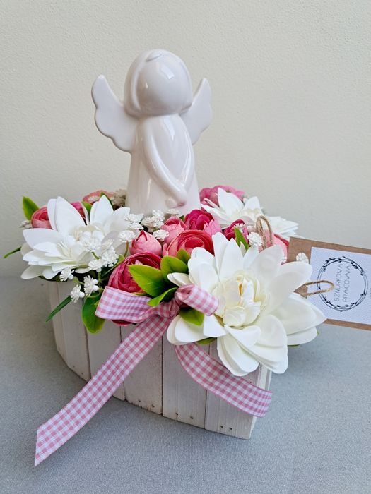 Dekoracja nagrobna serduszko z aniołkiem na pomnik stroik na cmentarz