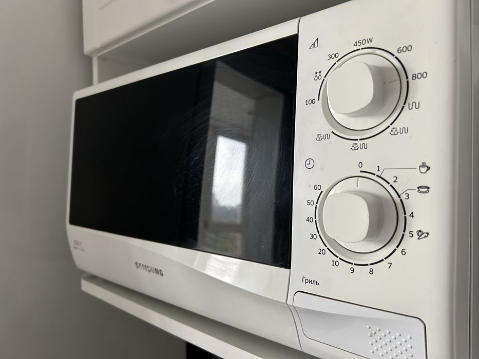 Мікрохвильовка samsung