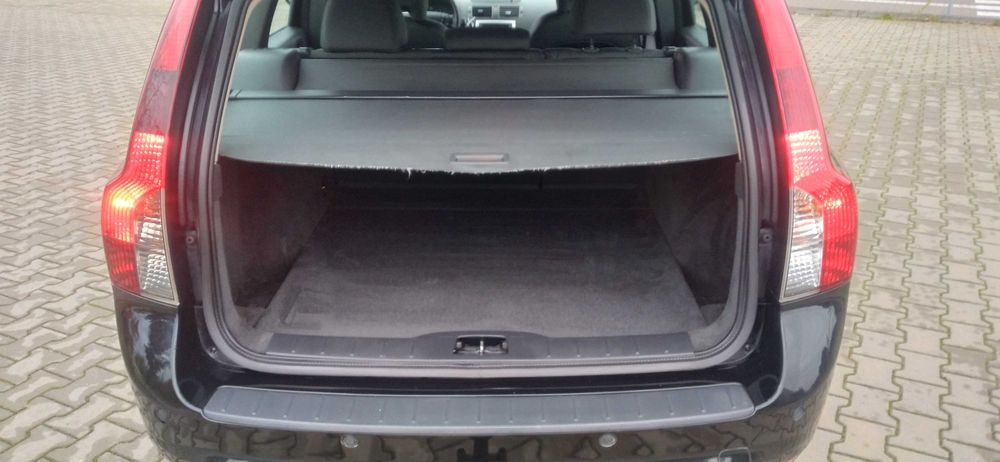 Volvo V50 rok 2010 silnik 2.0B 145km przebieg 172.000 km