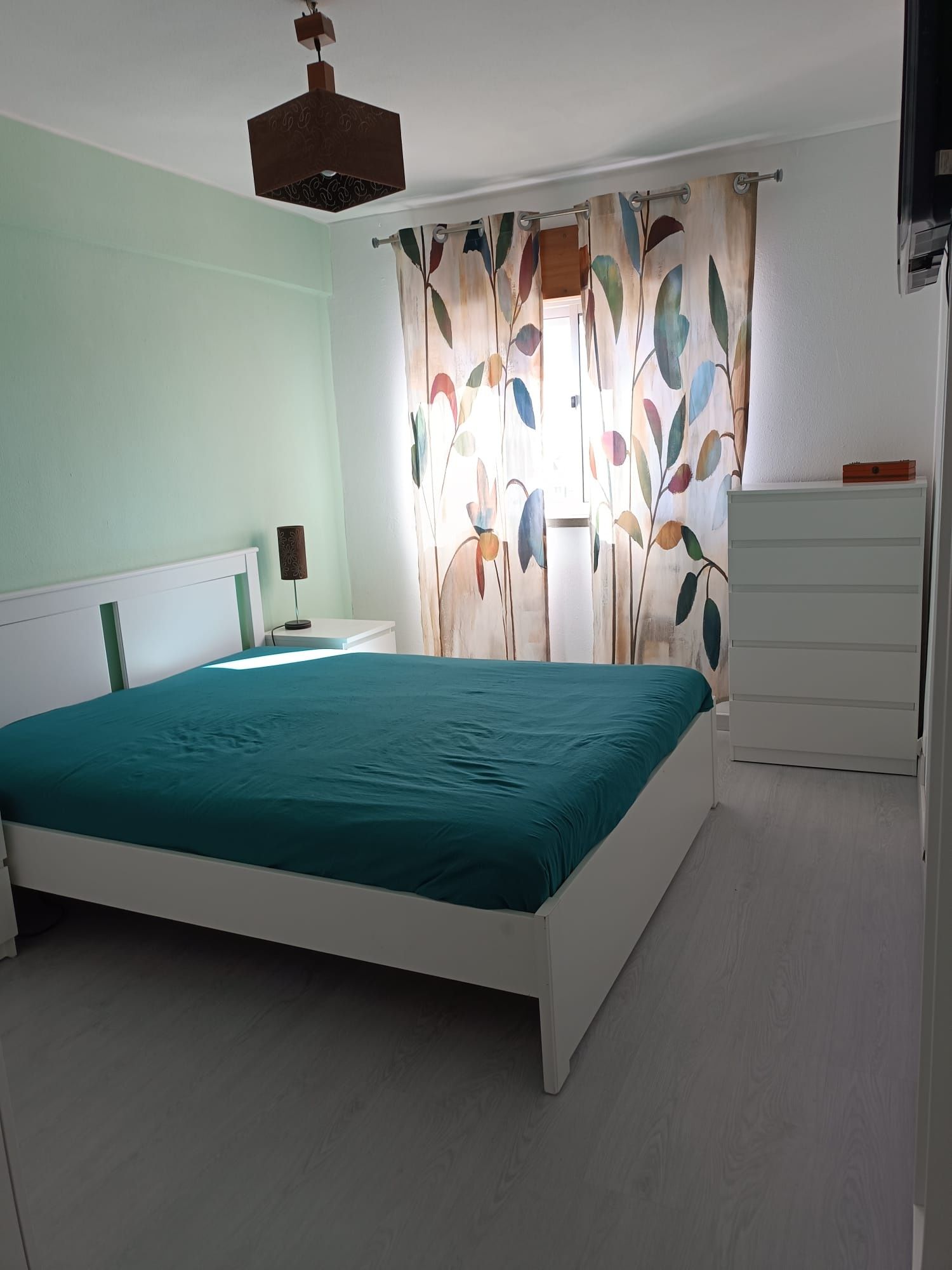 Vendo quarto completo