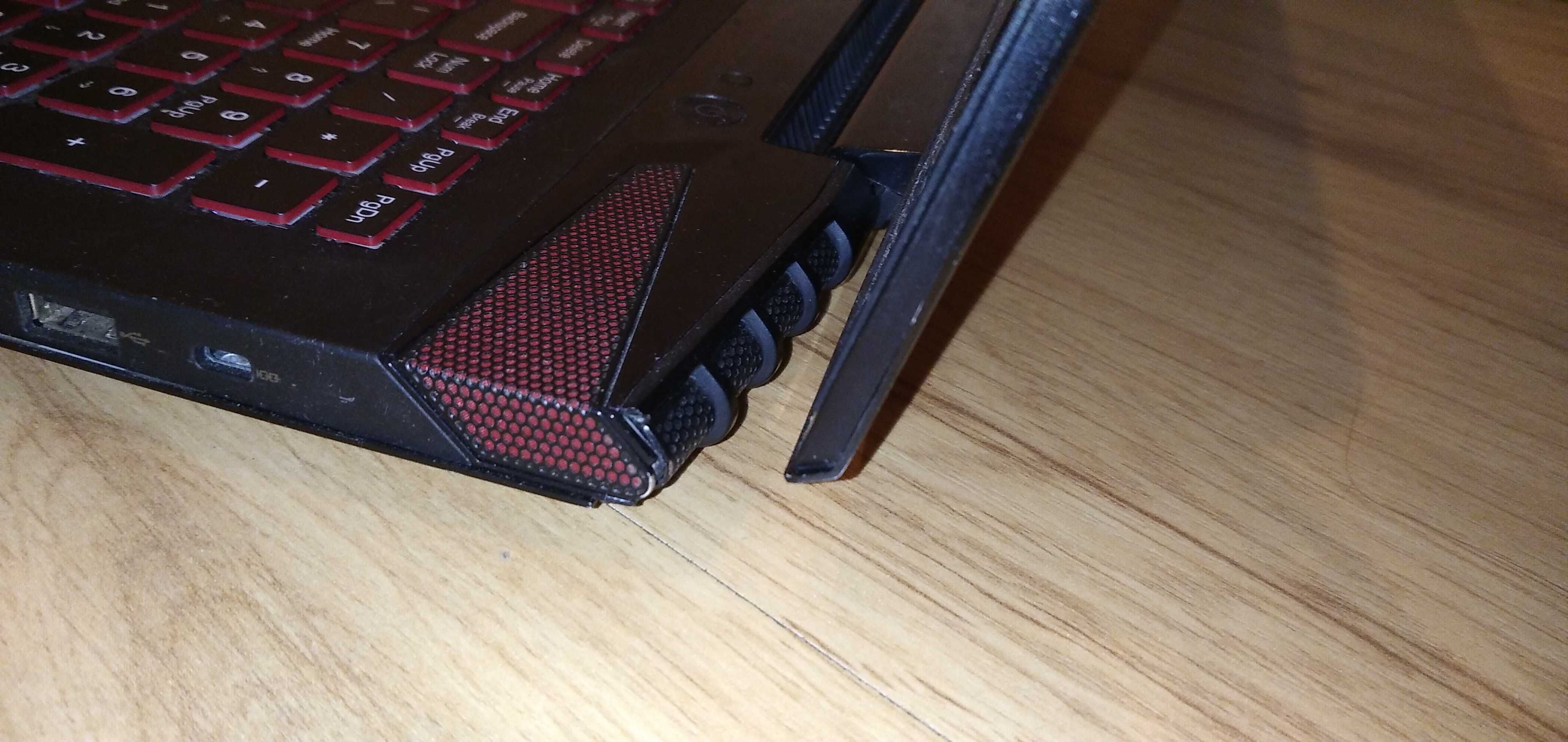 Laptop gamingowy Lenovo Y50-70 - Podświetlana klawiatura, sprawny.