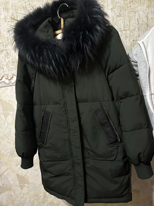 Продам женскую куртку