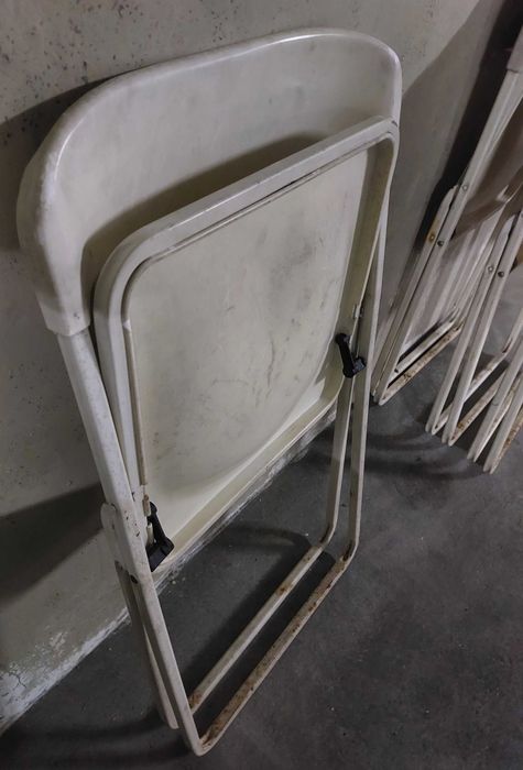 Mesa de esplanada + 4 cadeiras