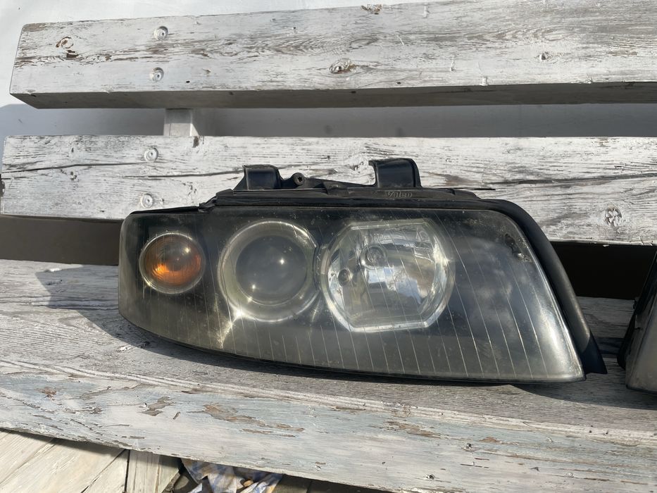 Lampy przod audi a4b6