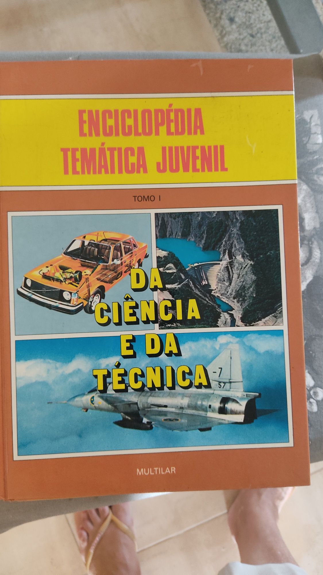 Enciclopédia temática juvenil