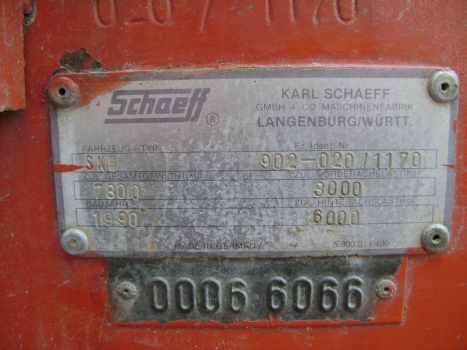 Продам екскаватор Shaeff SKB 902