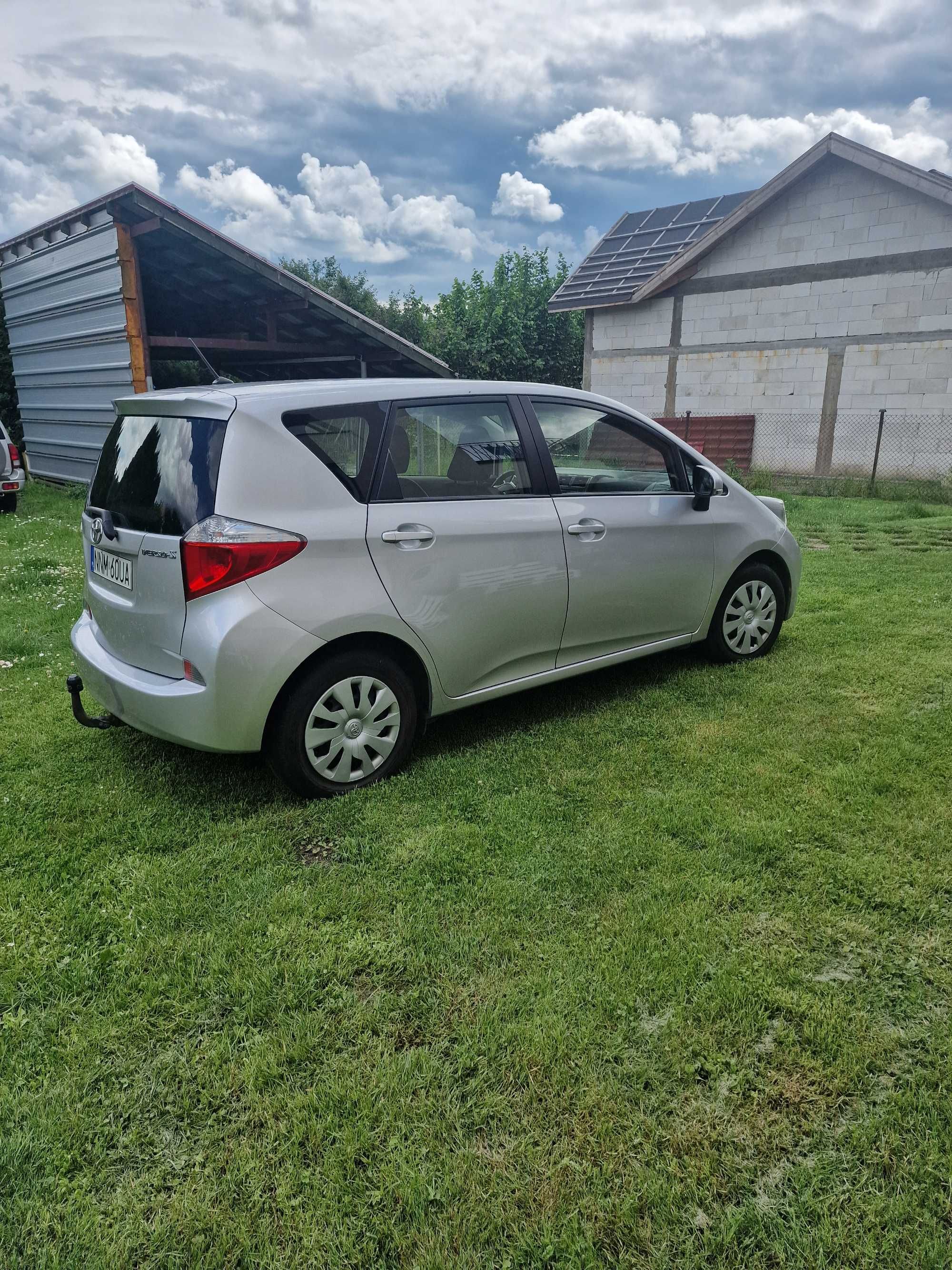 Toyota Verso S 1.3 VVT-i 99KM automat