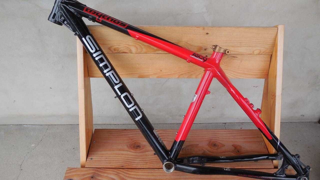 Rama hardtail Simplon Mythos 17" lekka