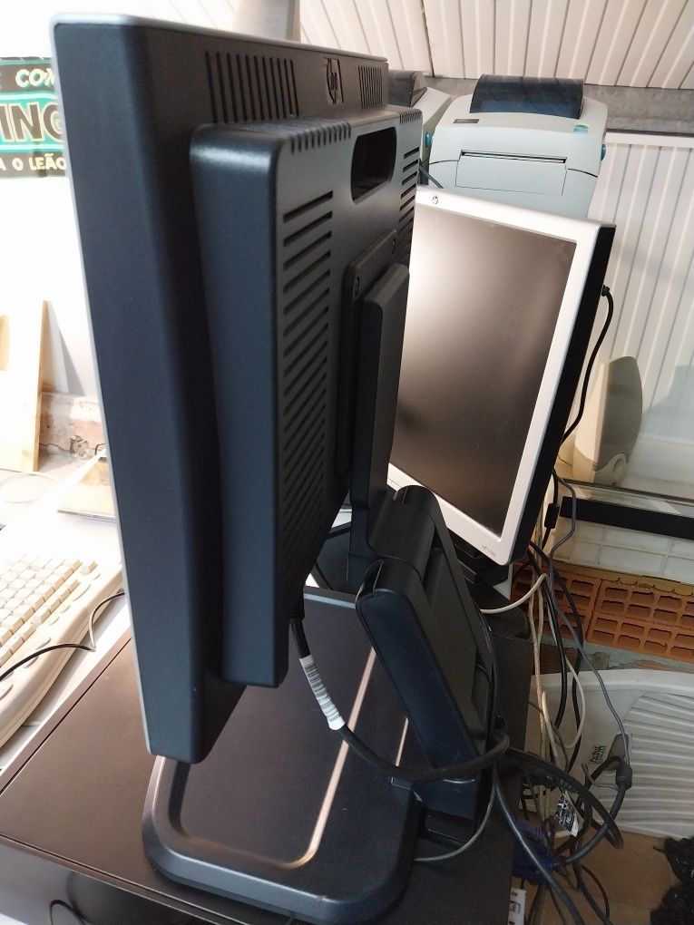 Monitor LCD HP L1740