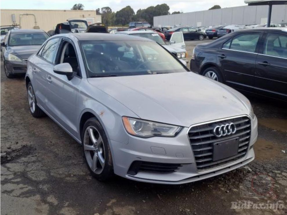 Audi A3 8V0 передние фары, оптика  Ауди А3
