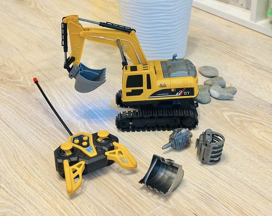 Дитячий екскаватор на радіокеруванні экскаватор на радиоуправлении
