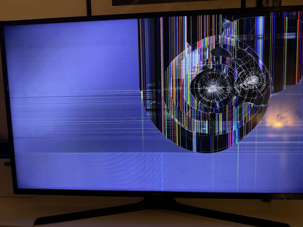 Uszkoszony samsung ue4ku6000 smart tv (matryca)