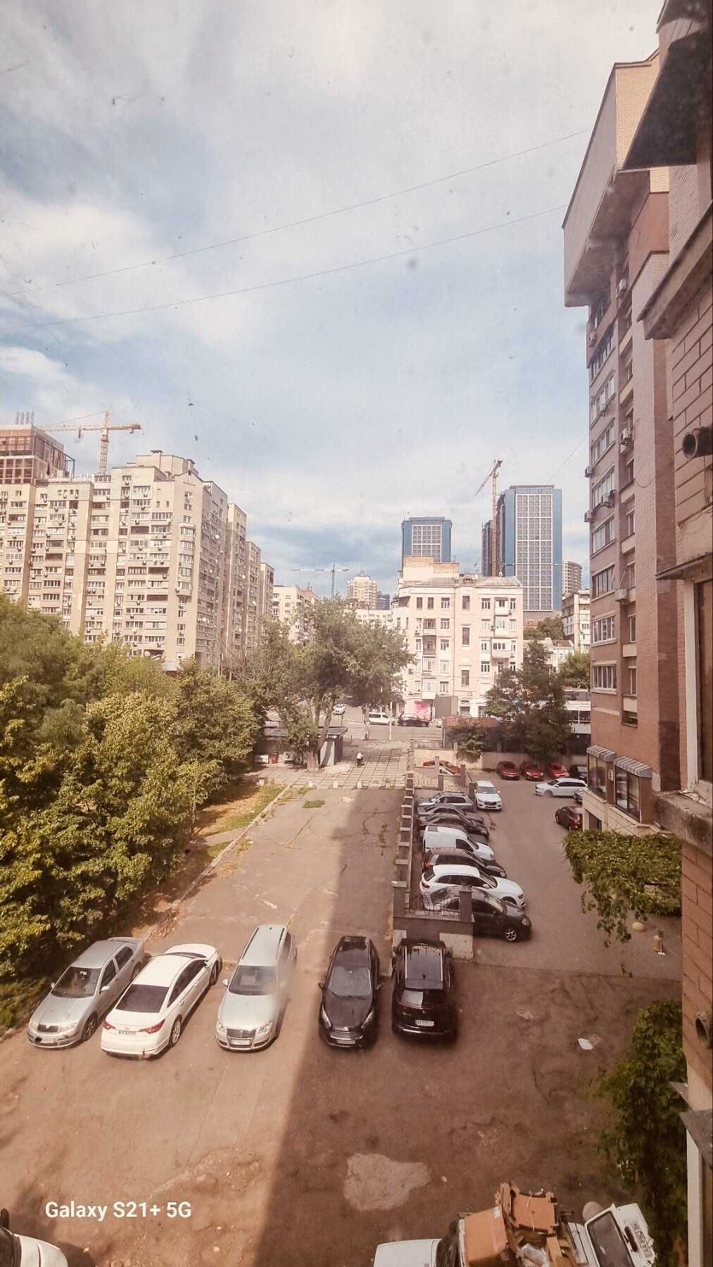 Продажа 3 комнатная квартирі 73 кв.м. на ул.Антоновича 100