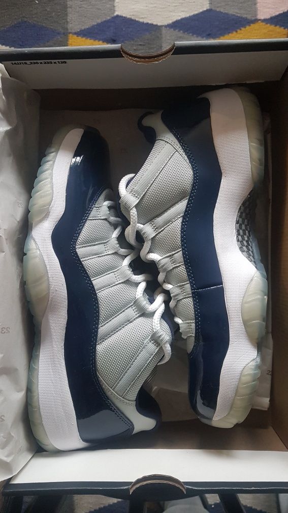 Air Jordan 11 low georgetown EU43