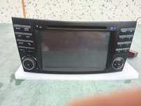Radio samochodowe Mercedes w 211