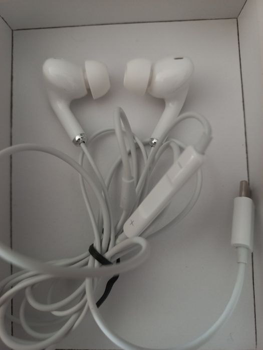 NOVO Fones de Ouvido Pro de cabo Cnes de ouvido