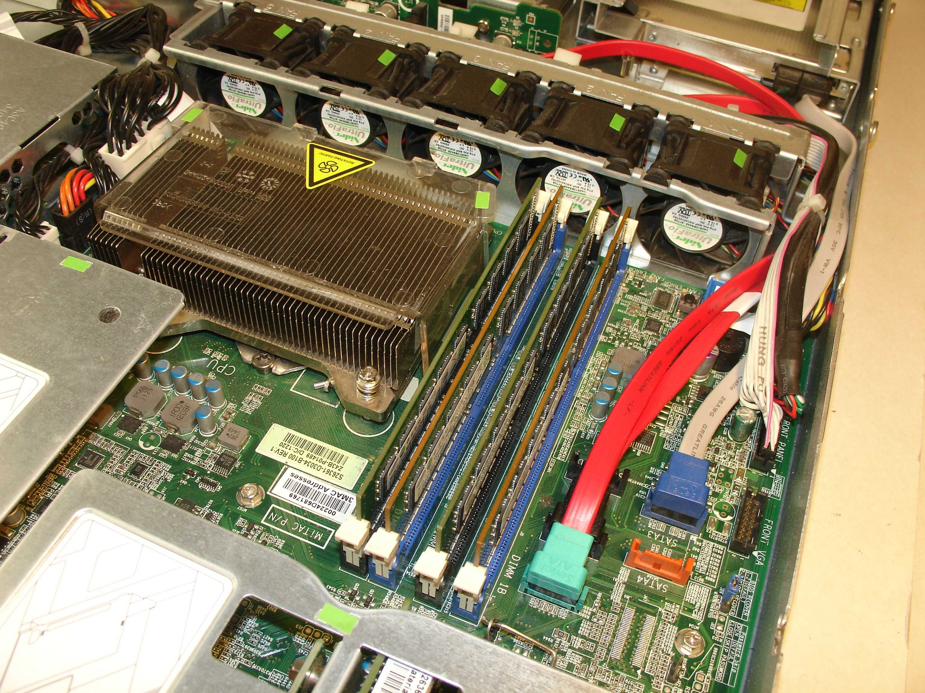 Сервер FUJITSU Primergy RX100 S7 / model: PN12-D3034 / Made in Germany