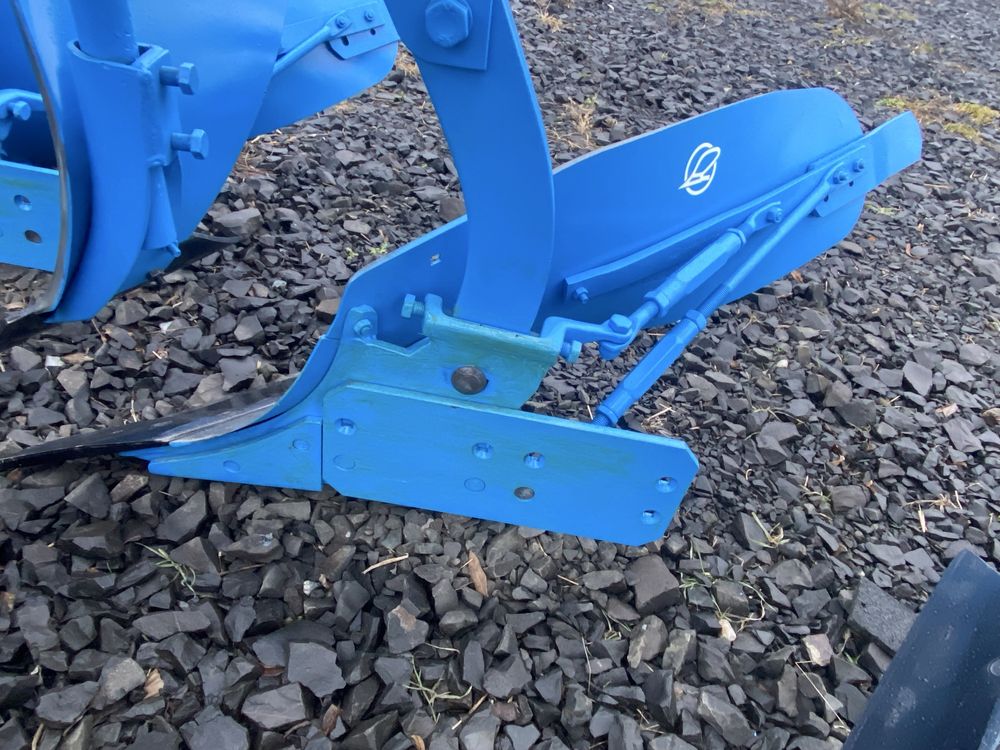 Плуг оборотний навісний 5ти корпусний. Lemken Europal 7,4+1