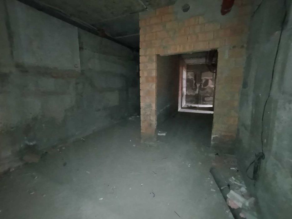 Приміщення. Офіс. Комерційне приміщення