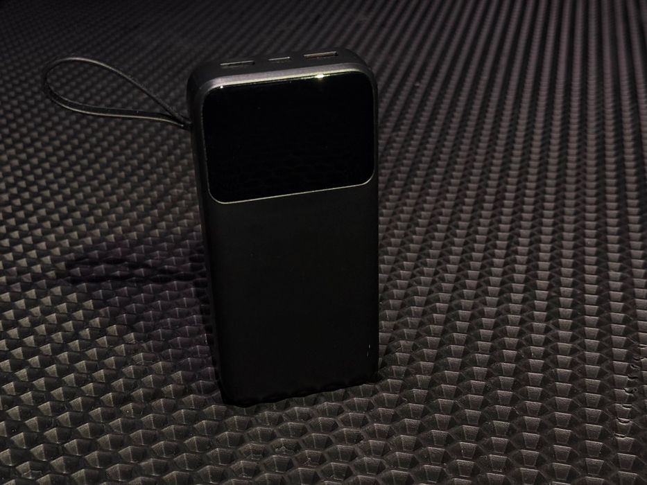 20000mAh Power Bank з LED-дисплеєм батареї.